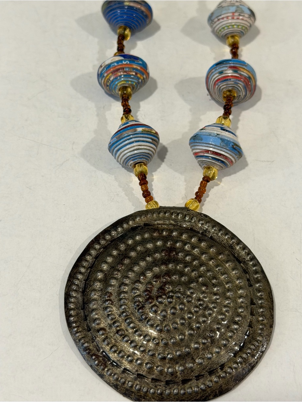 Round Textured Pendant Necklace with Multicolor Paper Beads